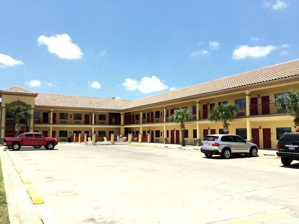 Boca Chica Inn And Suites Brownsville Eksteriør billede